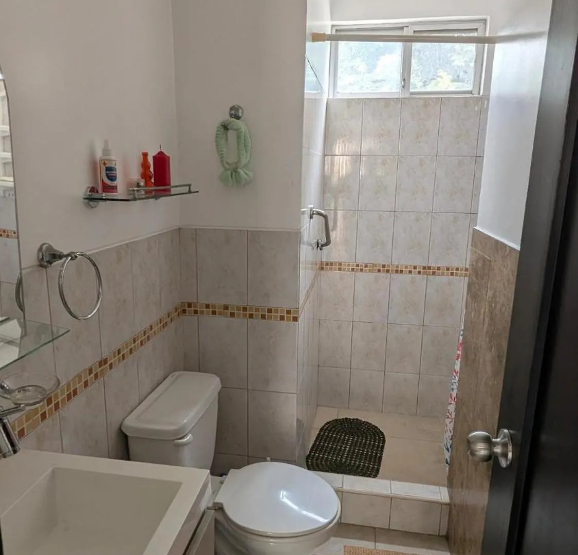 Villa con Piscina Mirador y Seguridad Privada Guayaquil