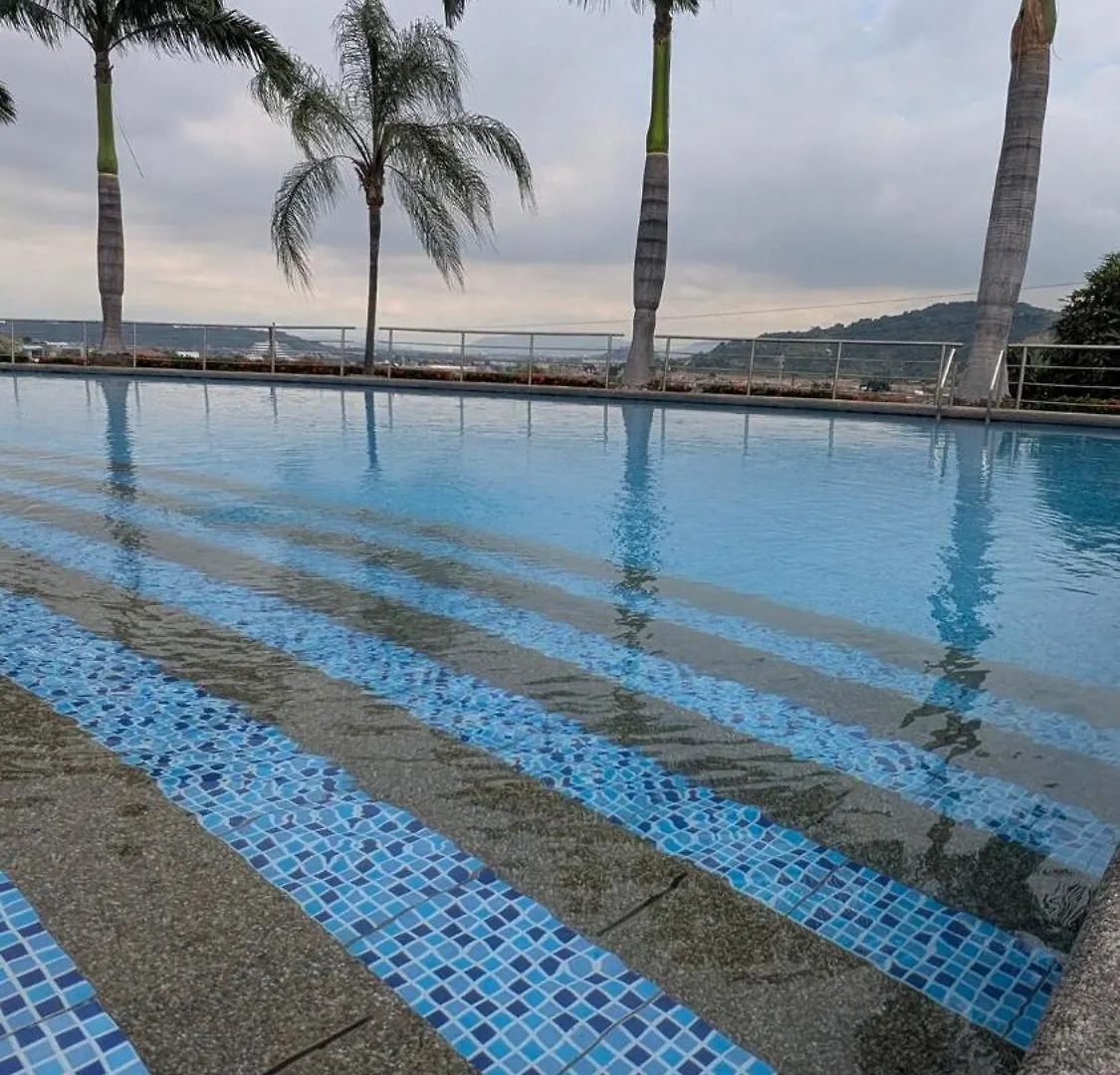 Villa con Piscina Mirador y Seguridad Privada Guayaquil